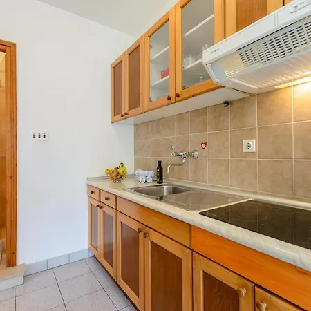 Apartament Mirna